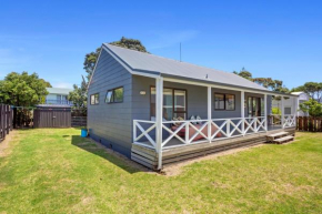 Coastal Charm - Waihi Beach Holiday Home, Waihi Beach